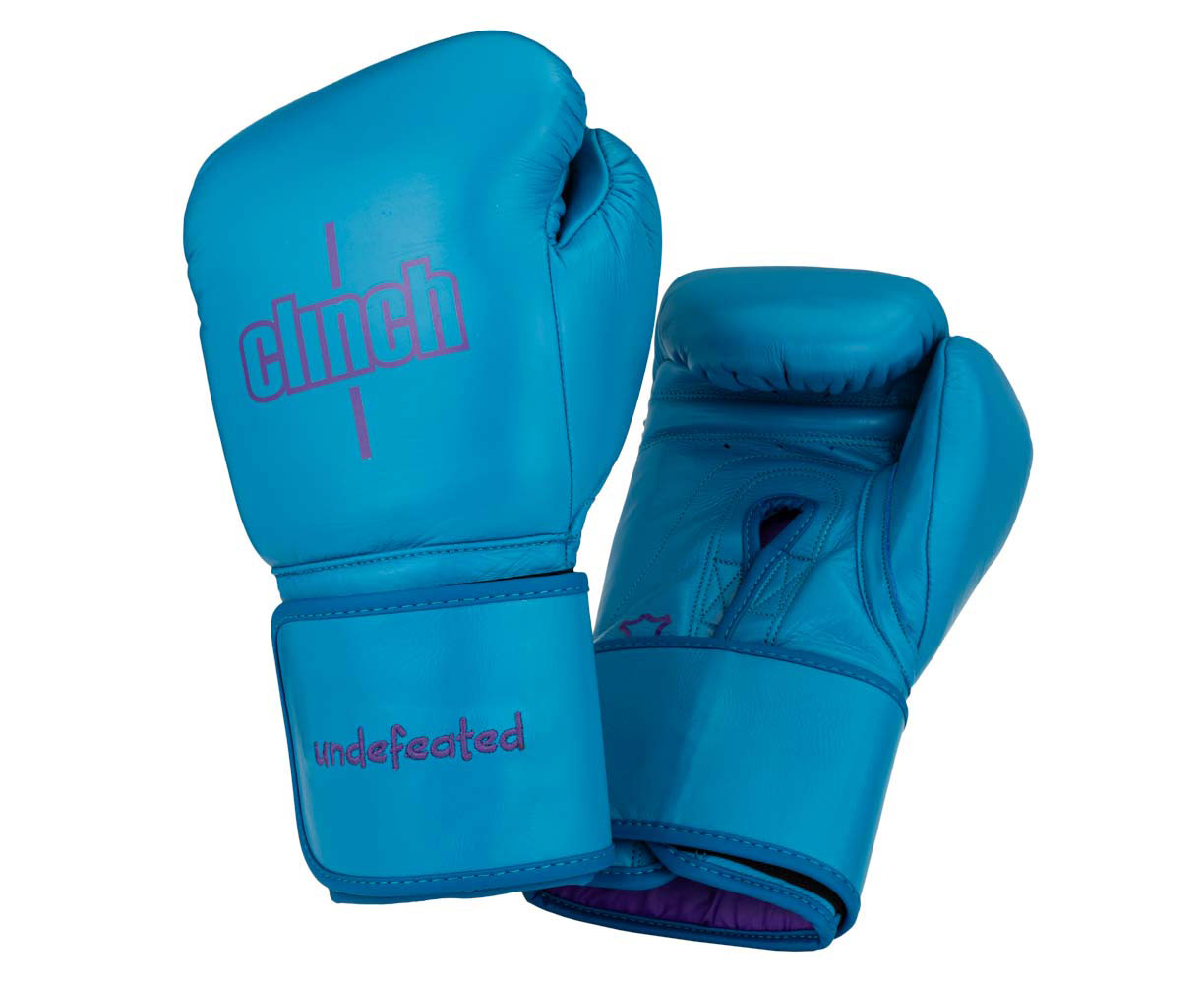 Перчатки боксерские Clinch Undefeated светло-синие