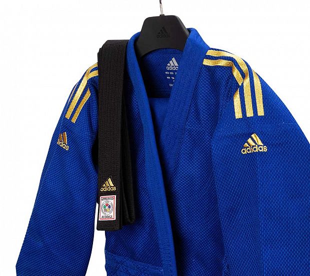Кимоно для дзюдо Champion 2 IJF Premium синее с золотыми полосками фото 6