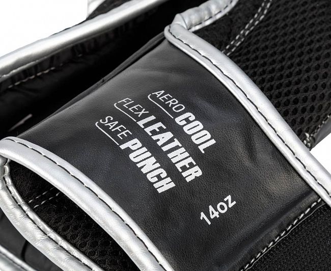 Перчатки боксерские Clinch Aero 2.0 черно-серебристые фото 11