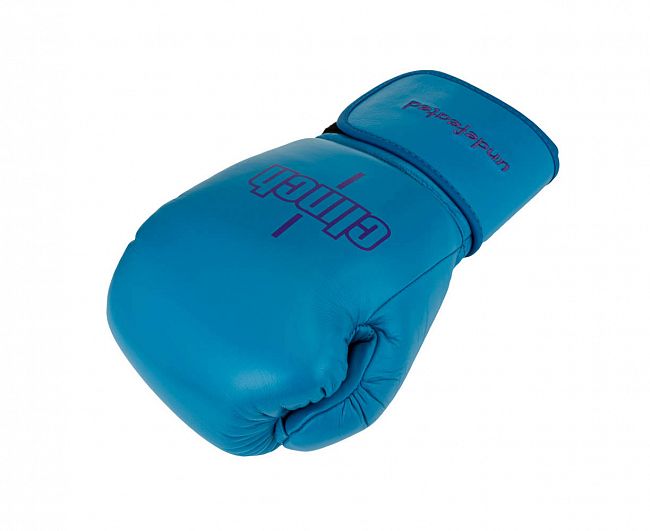Перчатки боксерские Clinch Undefeated светло-синие фото 6