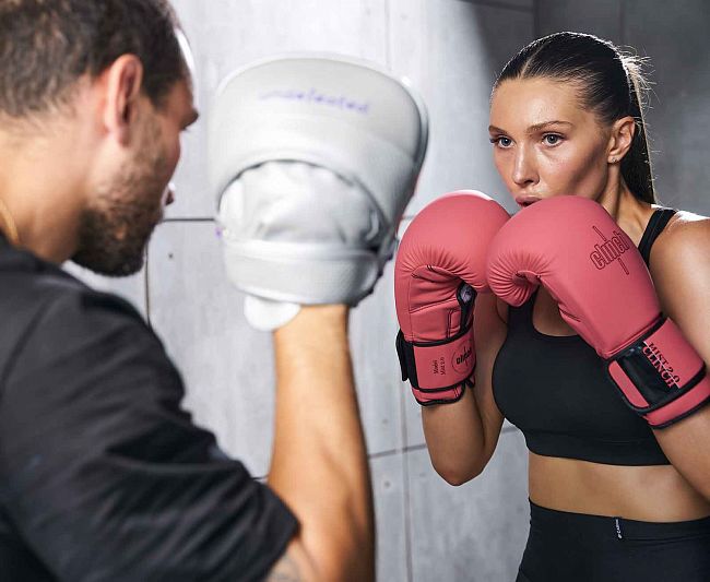 Перчатки боксерские Clinch Mist 2.0 розовые фото 12