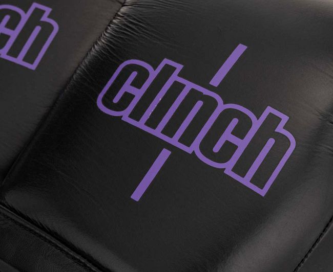 Перчатки боксерские Clinch Undefeated черные фото 12