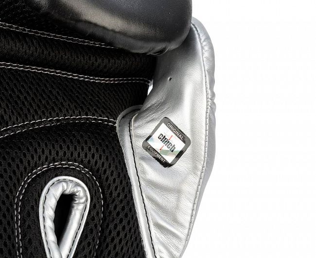 Перчатки боксерские Clinch Aero 2.0 черно-серебристые фото 7